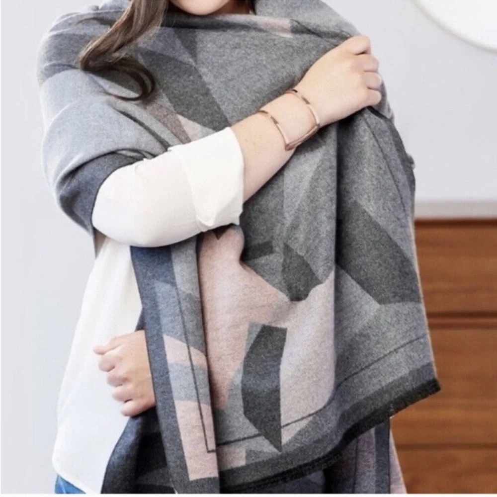Soia & Kyo Larisa Blanket Scarf gray pink wrap